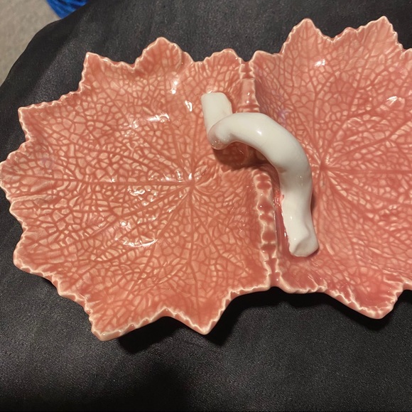 NEUWIRTH Portugal PINK MAPLE LEAF 2- Sided Dish - Picture 10 of 11